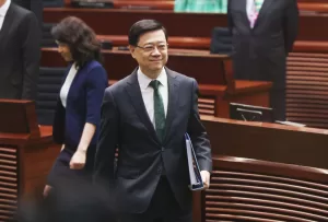 【施政報告2025】李家超：五年建屋量增至18.9萬單位 研重建模範邨