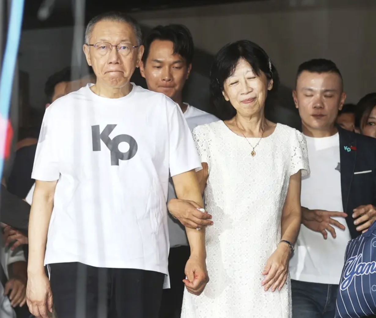 柯文哲交保後首月近況曝光 陳佩琪：精神狀態仍「怪怪的」