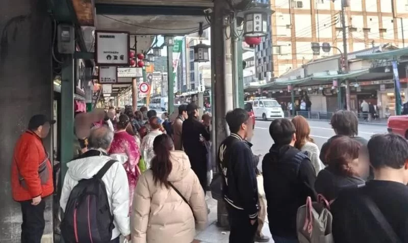 中國遊客不來了？日本記者驚：京都還是塞到像「人間地獄」