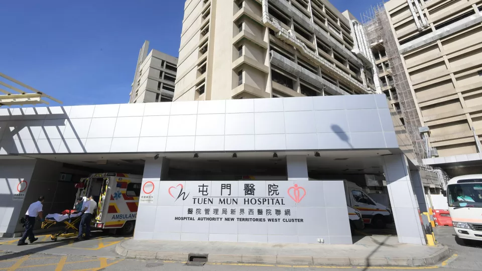屯門官中16歲男生疑遭推跌昏迷 14歲男同學涉傷人被捕