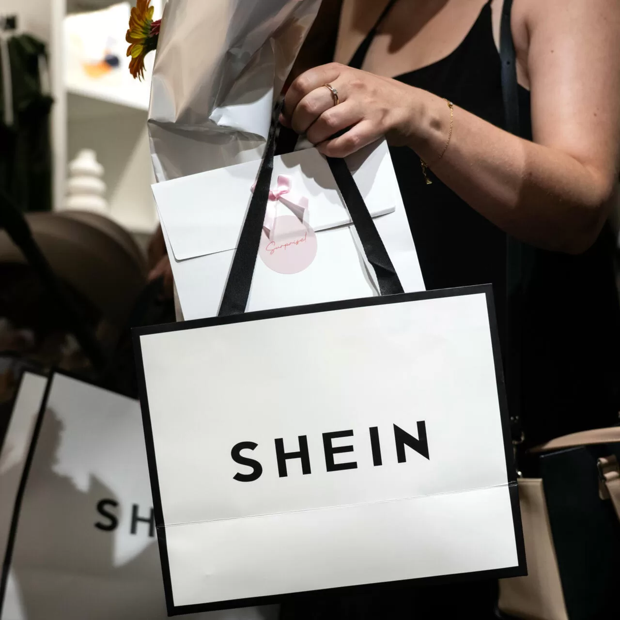 SHEIN據報最快8月赴港上市 集資最多234億元