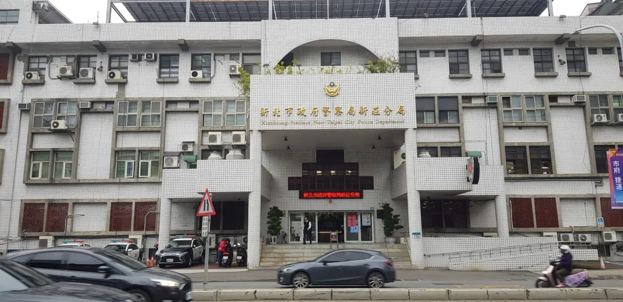 新北「阿伯壓住國中妹」影片瘋傳 警方揭真相竟是情侶拉扯 新北「阿伯壓住國中妹」影片瘋傳 警方揭真相竟是情侶拉扯