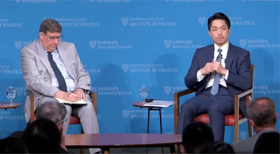 蔣萬安哈佛演講英文卡詞舊片被翻出 本人回應:「很不好意思」 蔣萬安哈佛演講英文卡詞舊片被翻出 本人回應:「很不好意思」