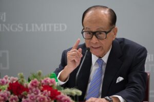 98歲李嘉誠傳死訊 長實集團火速闢謠:絕無其事 李嘉誠-逝世傳聞-長實集團-闢謠-2026
